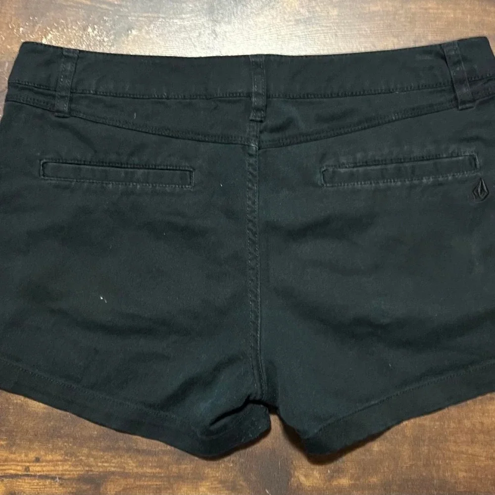 Volcom black shorts size 26 325.5